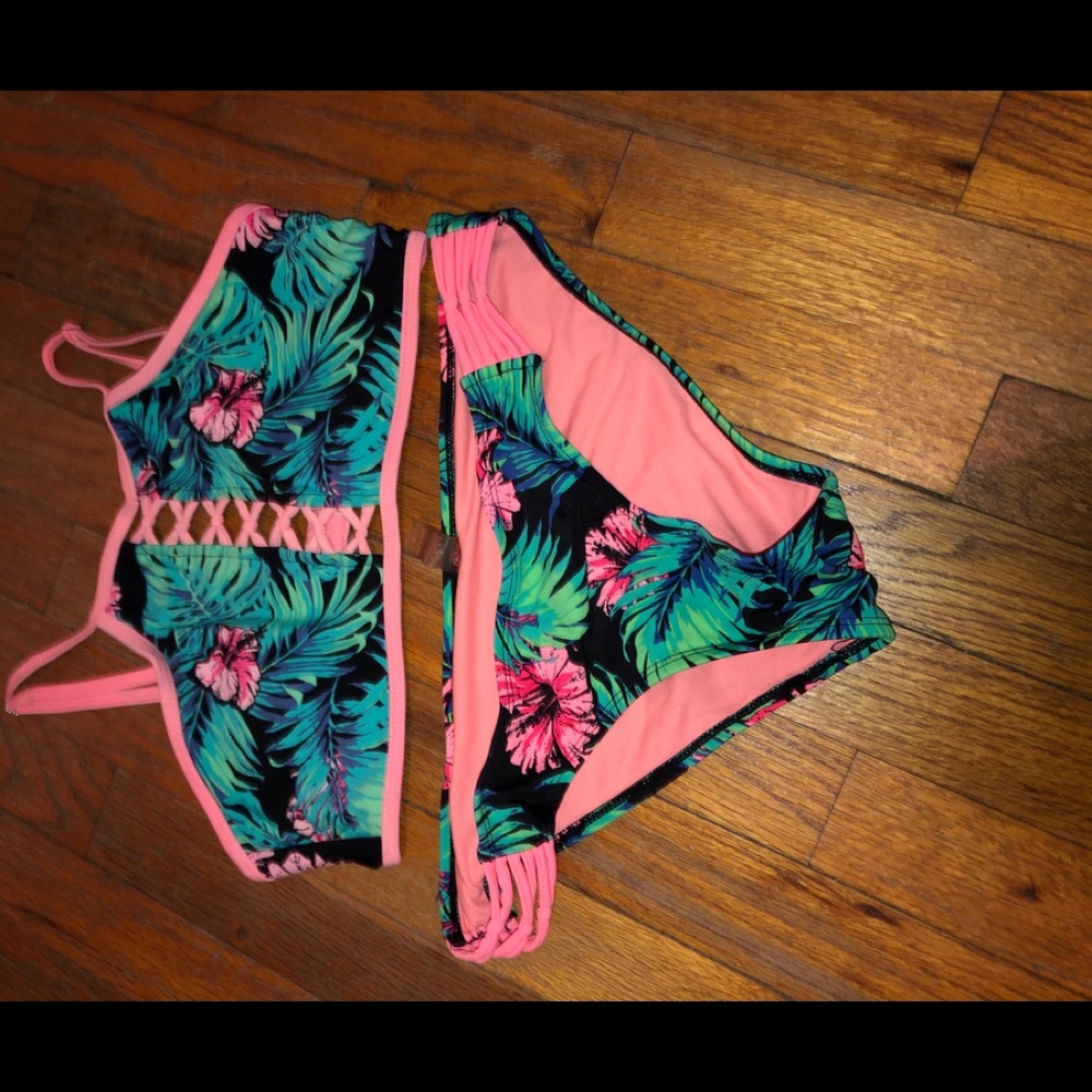 Bathing suit two piece